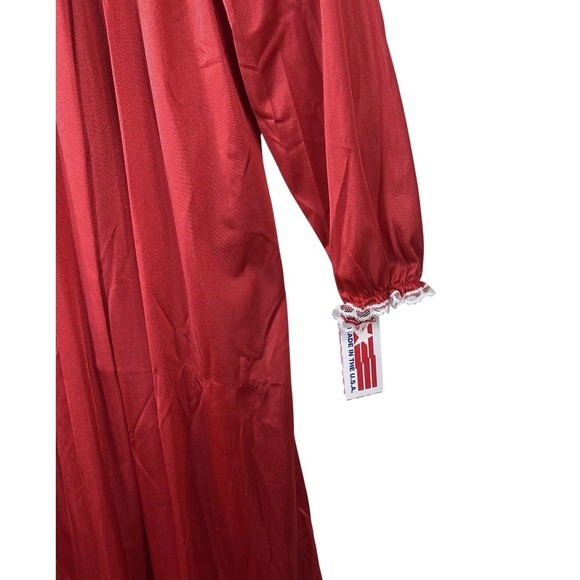 NWT Laura Dare Girl's 10 Red Christmas Valentine's Long Nightgown 2 PC Set USA - Picture 3 of 13